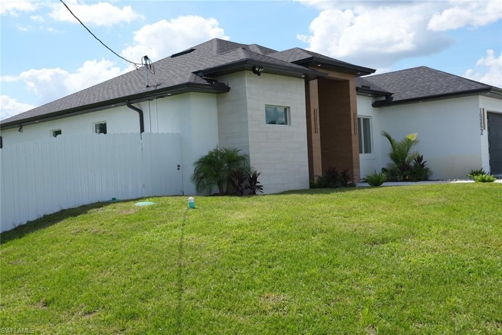 1502 Sara Ave S, Lehigh Acres, FL 33976 Photo