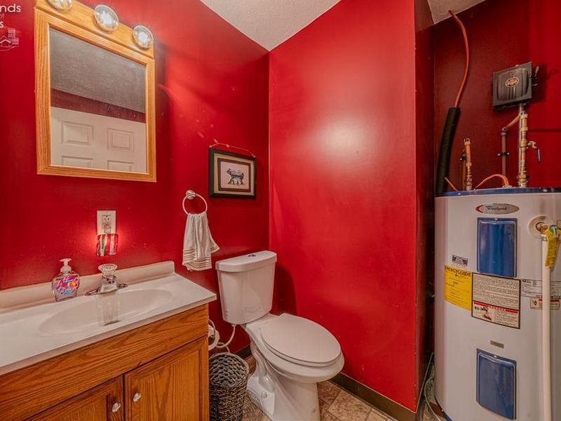 541 Fourth Street, Fremont, OH 43420 Photo 17