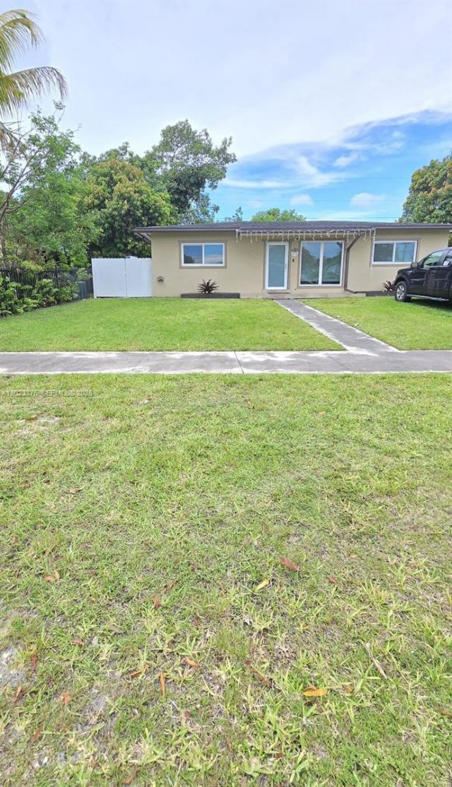 11930 SW 187th St, Unit 1, Miami, FL 33177 Photo
