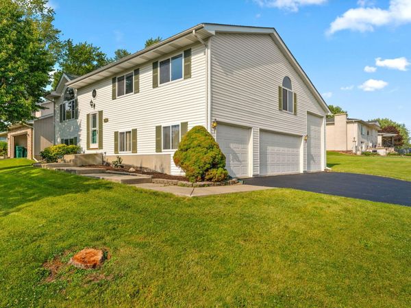 1807 Forest Lane , Crown Point, IN 46307