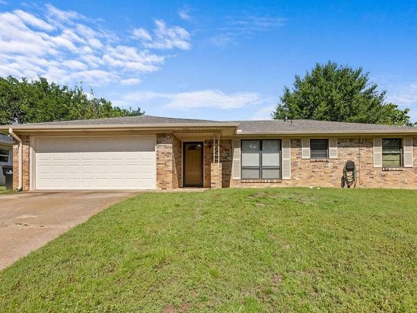 2022 Jerry Avenue , Denison, TX 75020