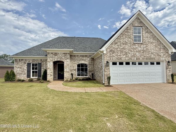 1088 Great Gln Drive, Southaven, MS 38671