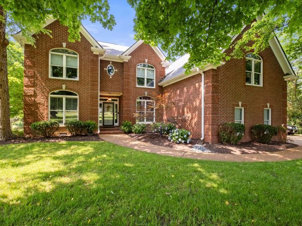 513 Barrington Dr , Franklin, TN 37067