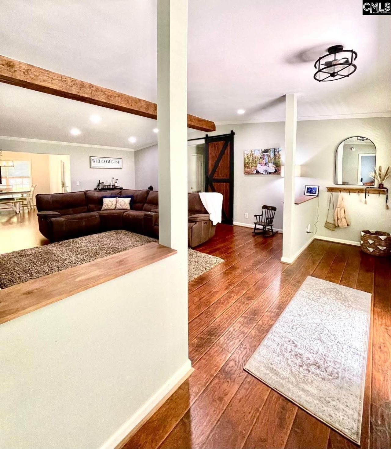 1043 Eau Claire Drive Photo 4