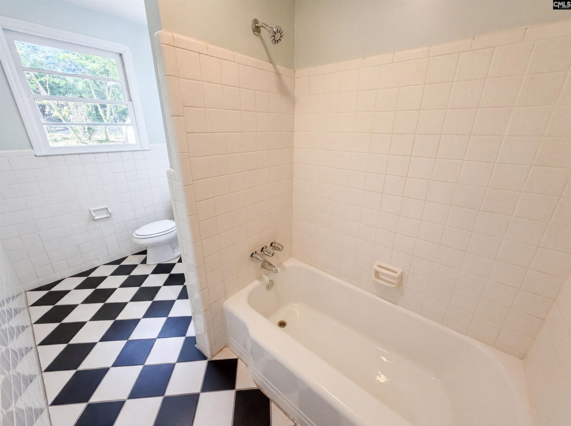 1817 Neptune Drive Photo 17