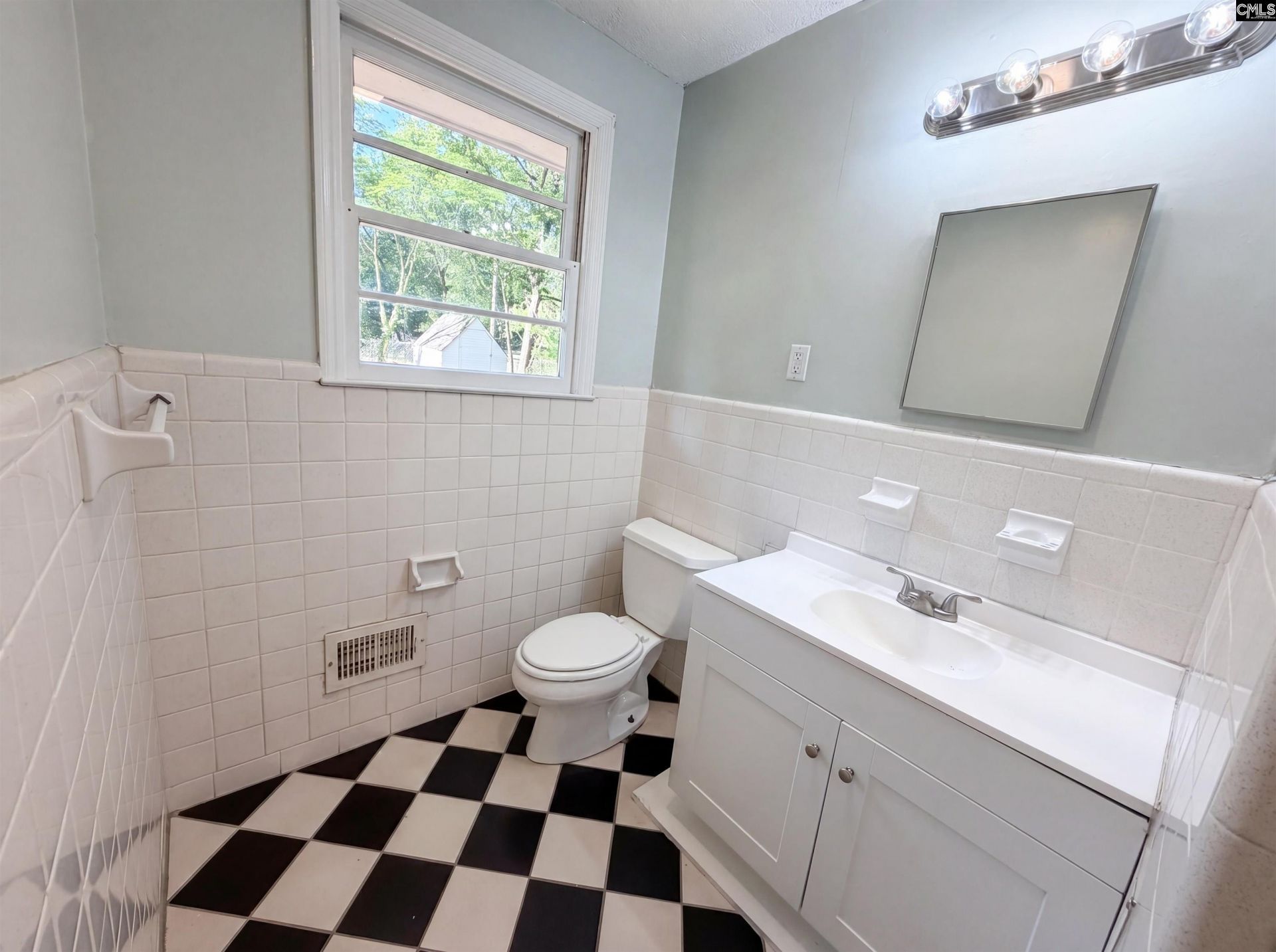1817 Neptune Drive Photo 18