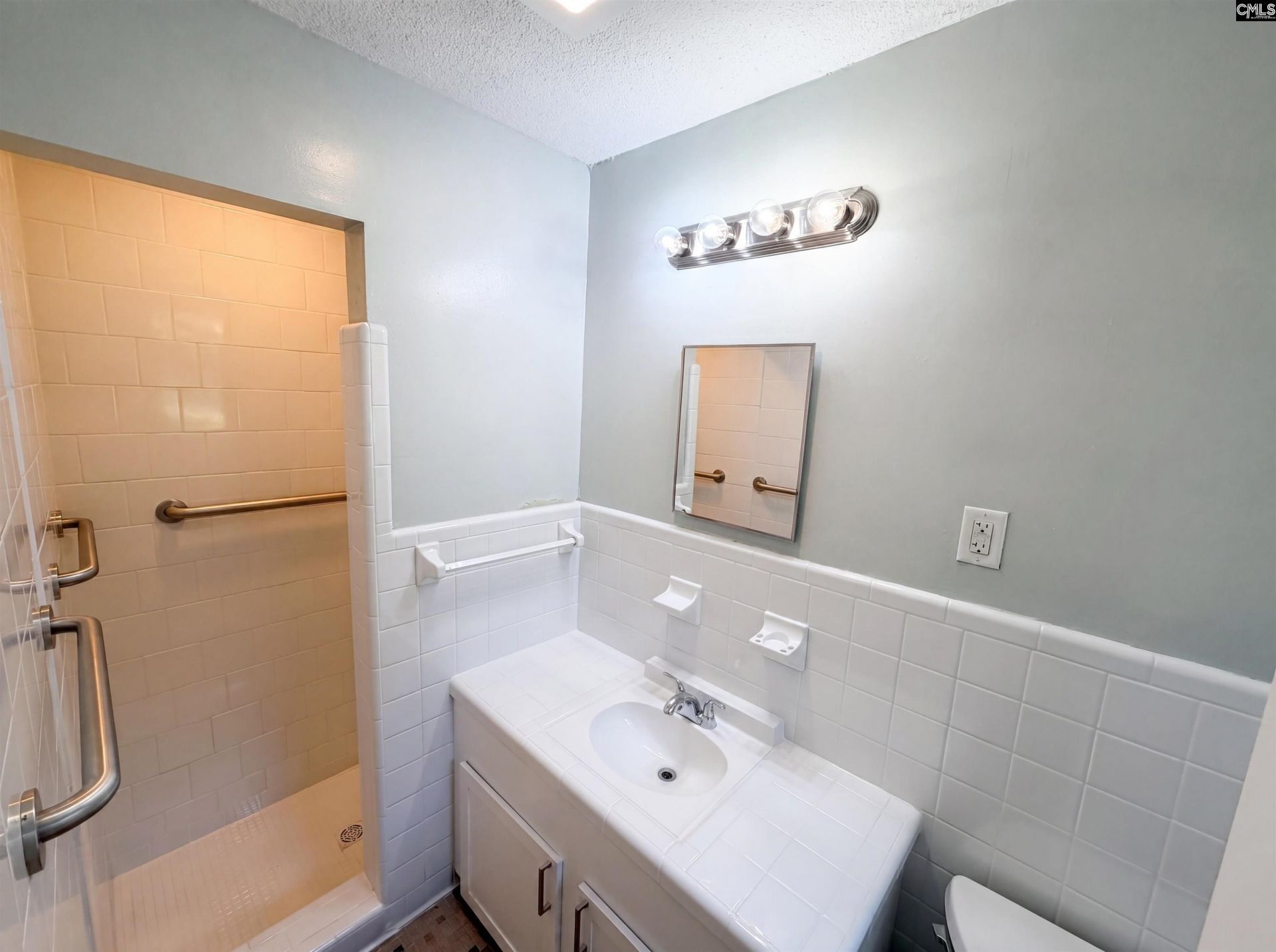 1817 Neptune Drive Photo 19