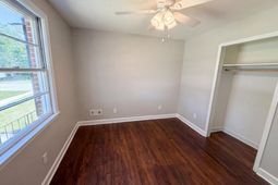 1817 Neptune Drive photo 4