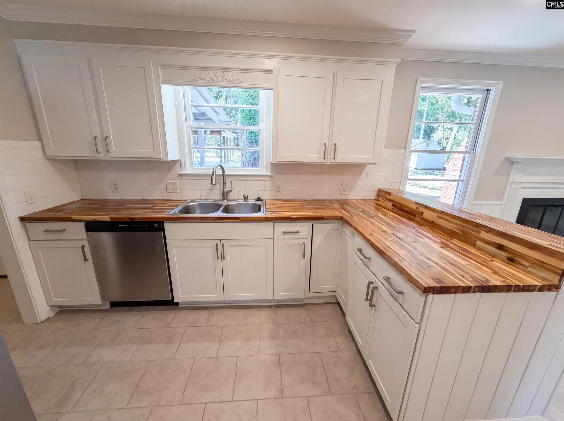 1817 Neptune Drive Photo 6