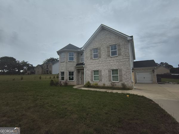 685 S Jeff Davis Drive, Fayetteville, GA 30215