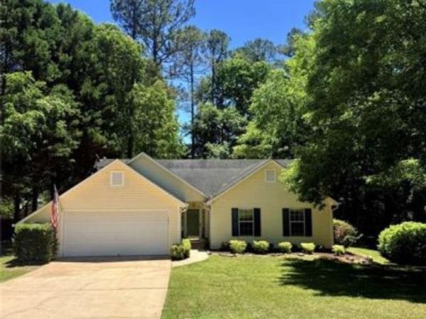 176 Flagman Street , Dawsonville, GA 30534