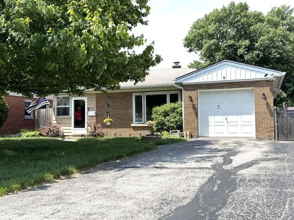 5224 Wolf Road , Western Springs, IL 60558