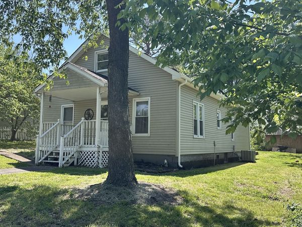 1106 E Clark Street , West Frankfort, IL 62896