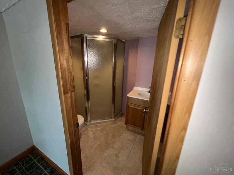 7260 Osceola Drive, Cincinnati, OH 45243 Photo 15