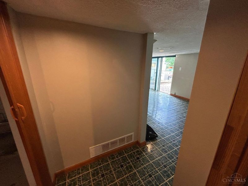 7260 Osceola Drive, Cincinnati, OH 45243 Photo 33
