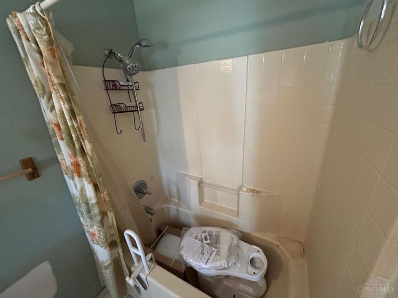 7260 Osceola Drive, Cincinnati, OH 45243 Photo 46