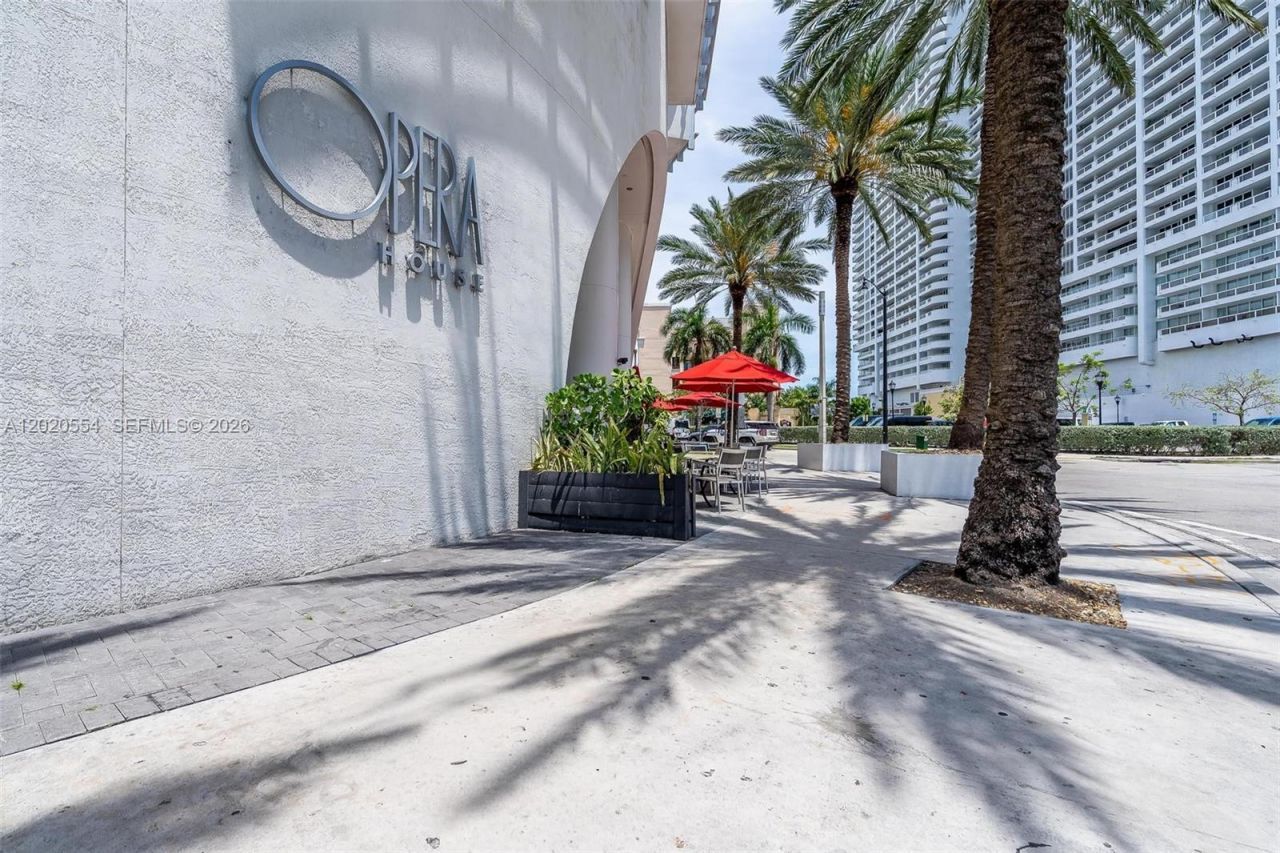 1750 N Bayshore Dr, Unit 4901, Miami, FL 33132 Photo