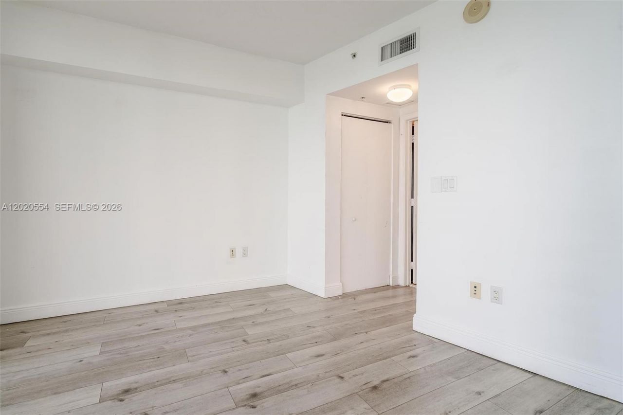 1750 N Bayshore Dr, Unit 4901, Miami, FL 33132 Photo