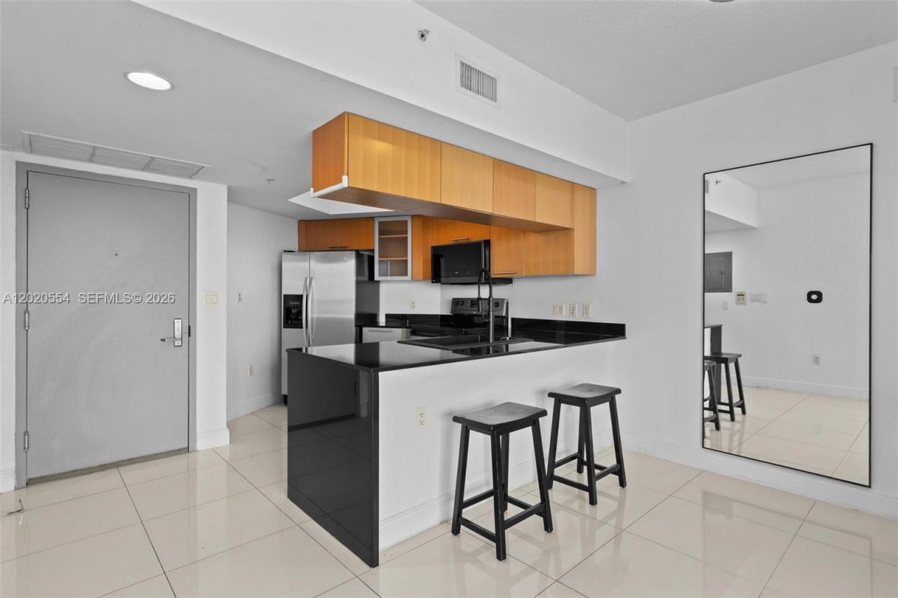 1750 N Bayshore Dr, Unit 4901, Miami, FL 33132 Photo