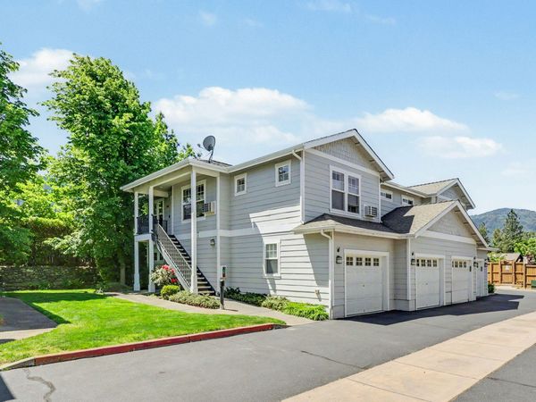 2214 McCall Drive, Ashland, OR 97520