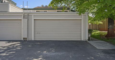 2495 Sycamore Glen Drive, Unit #5, Sparks, NV 89434 Photo