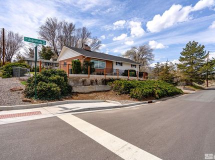2315 Armstrong Lane, Reno, NV 89509 Photo