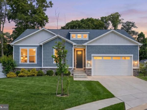 61 BLACK OAK COURT, STEWARTSTOWN, PA 17363