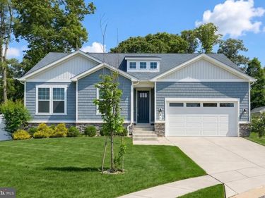 61 BLACK OAK COURT, STEWARTSTOWN, PA 17363