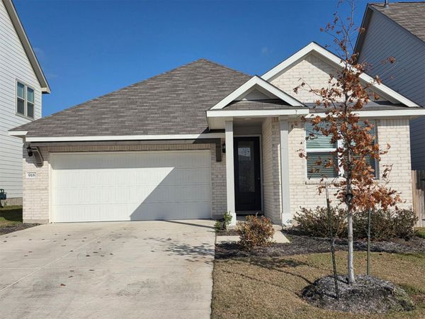 918 Palo Brea LOOP, Hutto, TX 78634