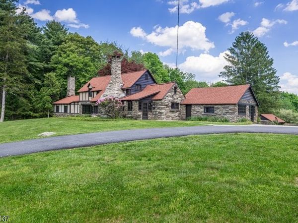 943 Middleville Rd, Stillwater, NJ 07860