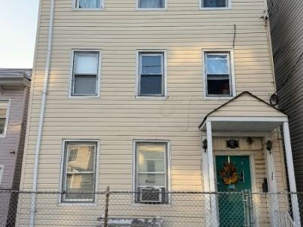 15 Elm St, Paterson, NJ 07501
