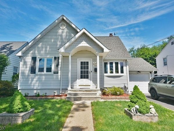 2463 Dorchester Rd, Union, NJ 07083