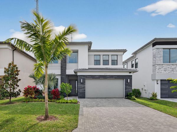 8252 Essex Country Club Drive, Boca Raton, FL 33434
