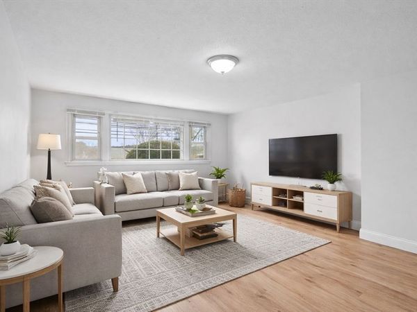 121 Cambridge Rd, Unit 2, Woburn, MA 01801
