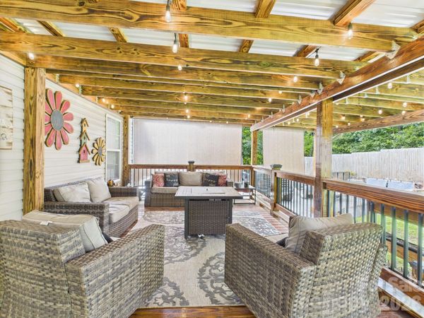 6093 Spartan Drive , Hudson, NC 28638