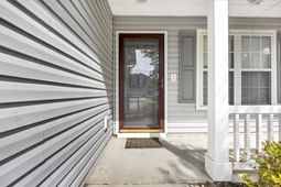 395 Thistle Ln. photo 4
