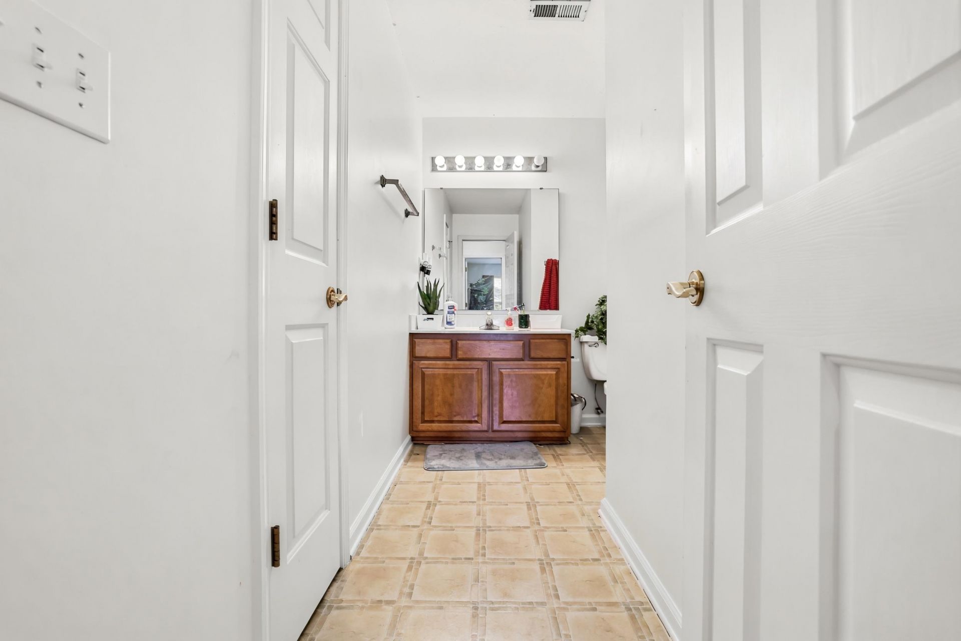 395 Thistle Ln. Photo 20