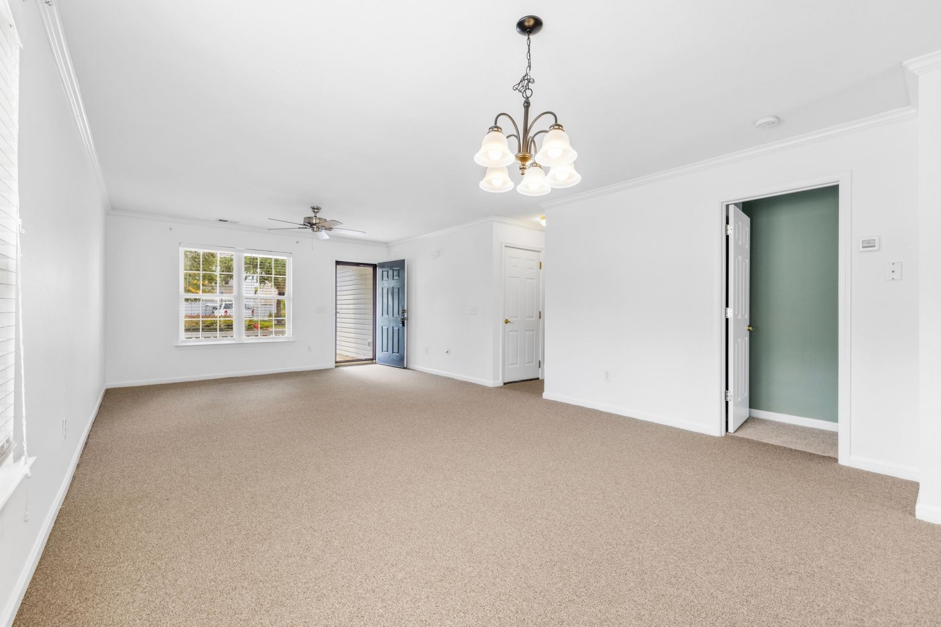 395 Thistle Ln. Photo 23