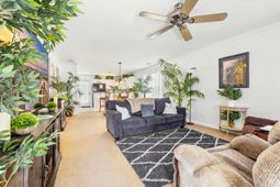 395 Thistle Ln. photo 4