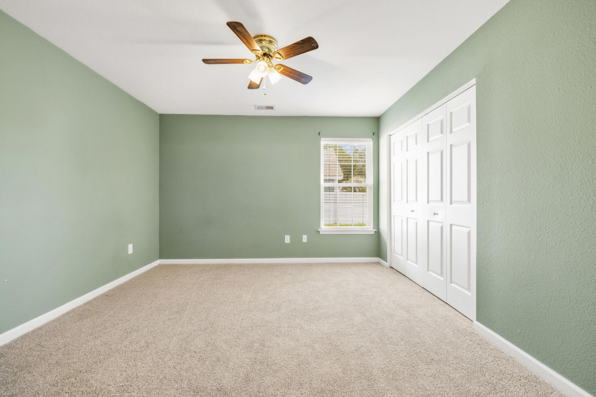 395 Thistle Ln. Photo 30