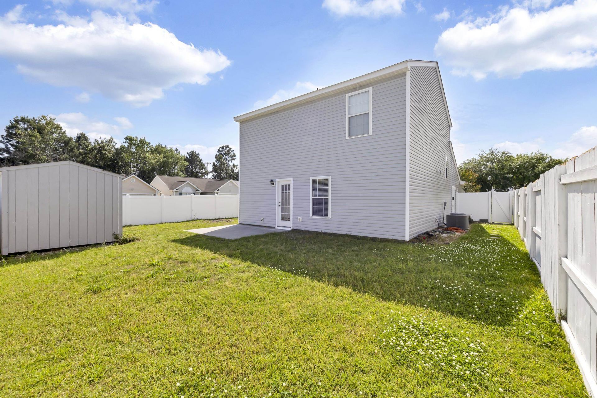 395 Thistle Ln. Photo 32