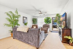 395 Thistle Ln. photo 4