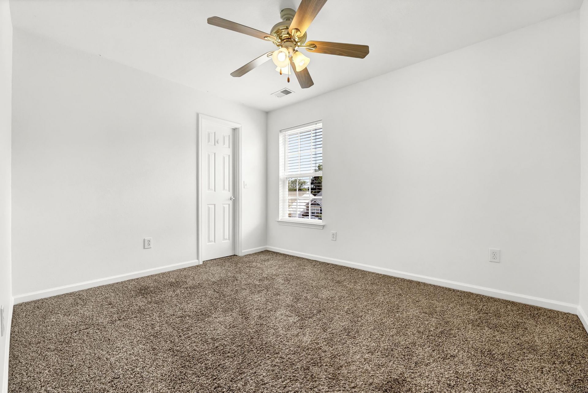 395 Thistle Ln. Photo 52