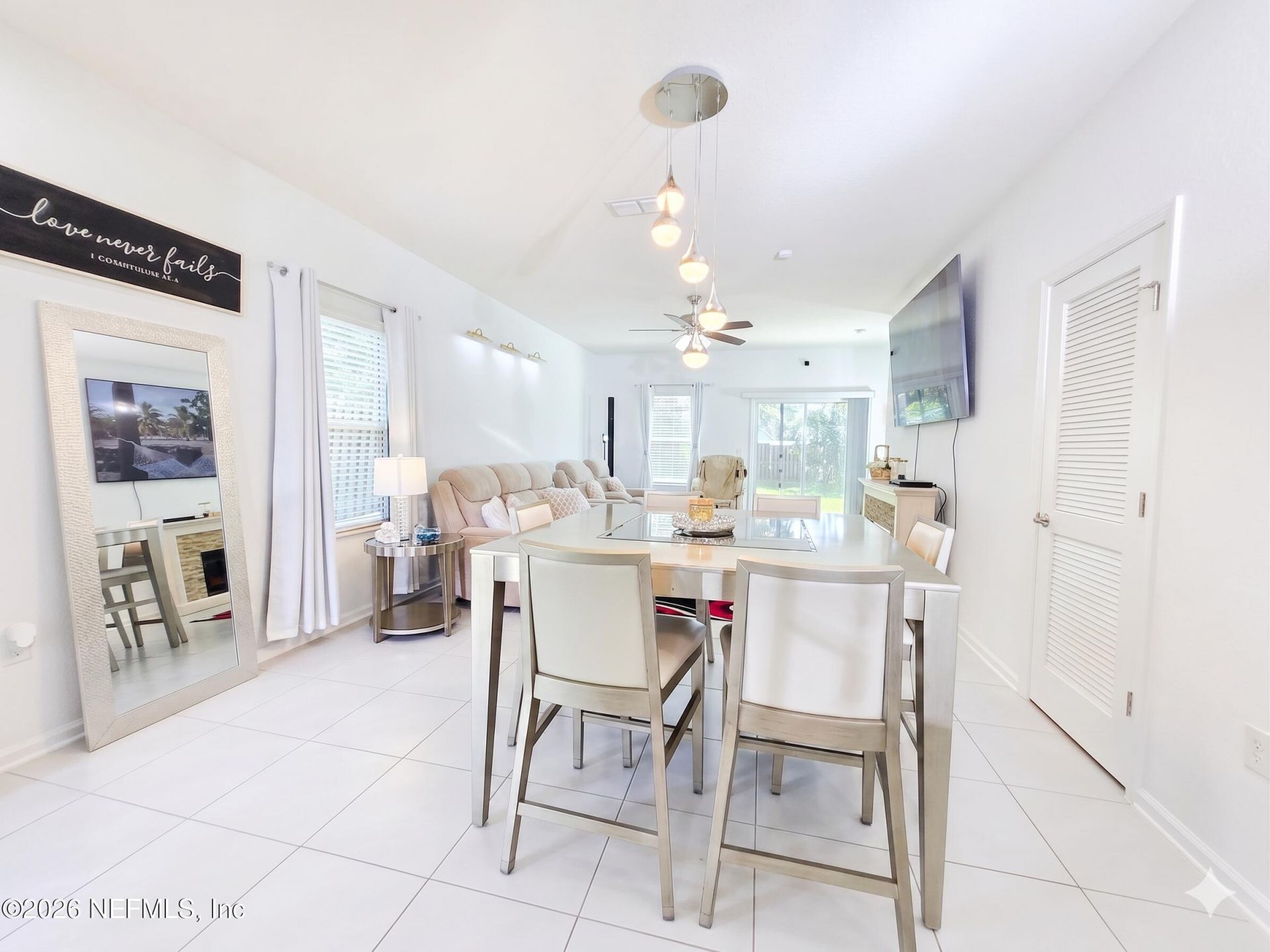 358 Aralia Lane, Jacksonville, FL 32216 Photo