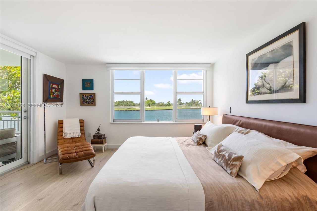 9250 W Bay Harbor Dr, Unit 2A, Bay Harbor Islands, FL 33154 Photo