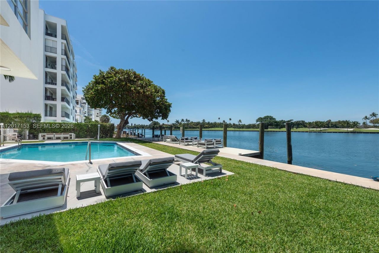9250 W Bay Harbor Dr, Unit 2A, Bay Harbor Islands, FL 33154 Photo