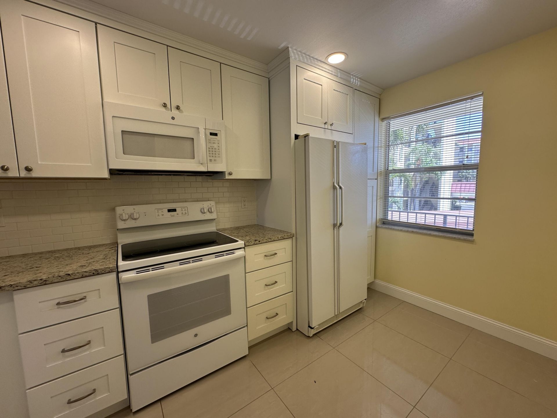 105 Paradise Harbour Boulevard, Unit 209, North Palm Beach, FL 33408 Photo