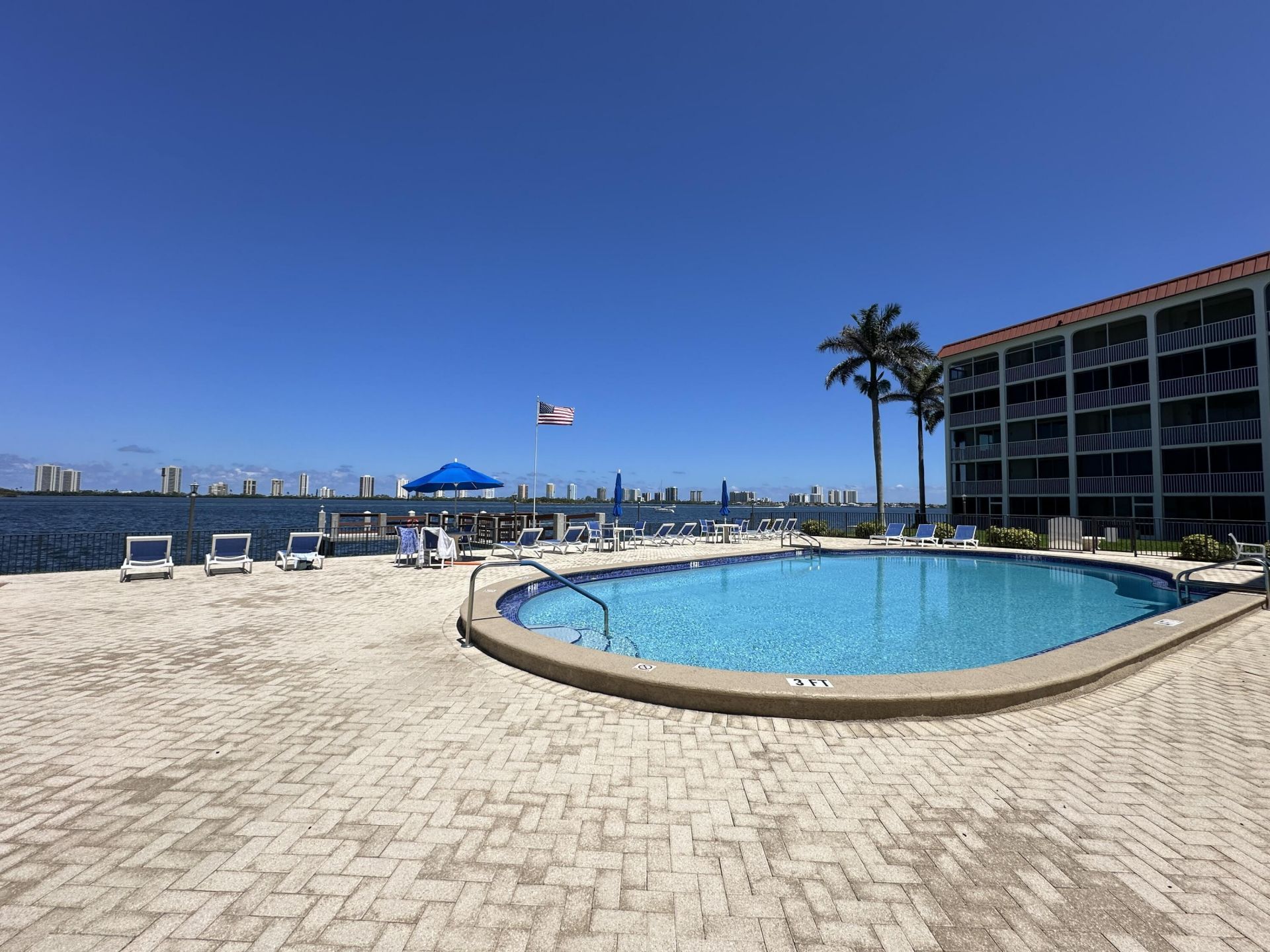 105 Paradise Harbour Boulevard, Unit 209, North Palm Beach, FL 33408 Photo