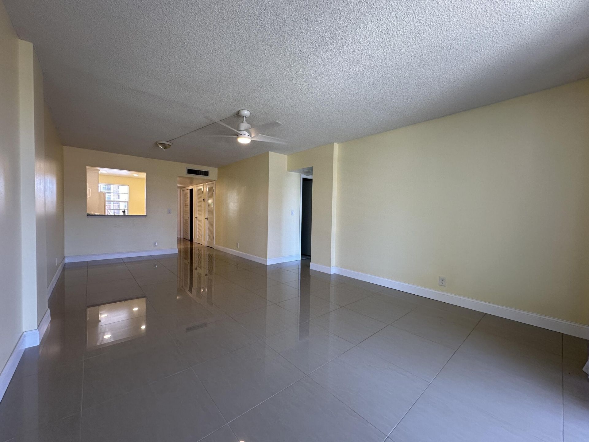 105 Paradise Harbour Boulevard, Unit 209, North Palm Beach, FL 33408 Photo