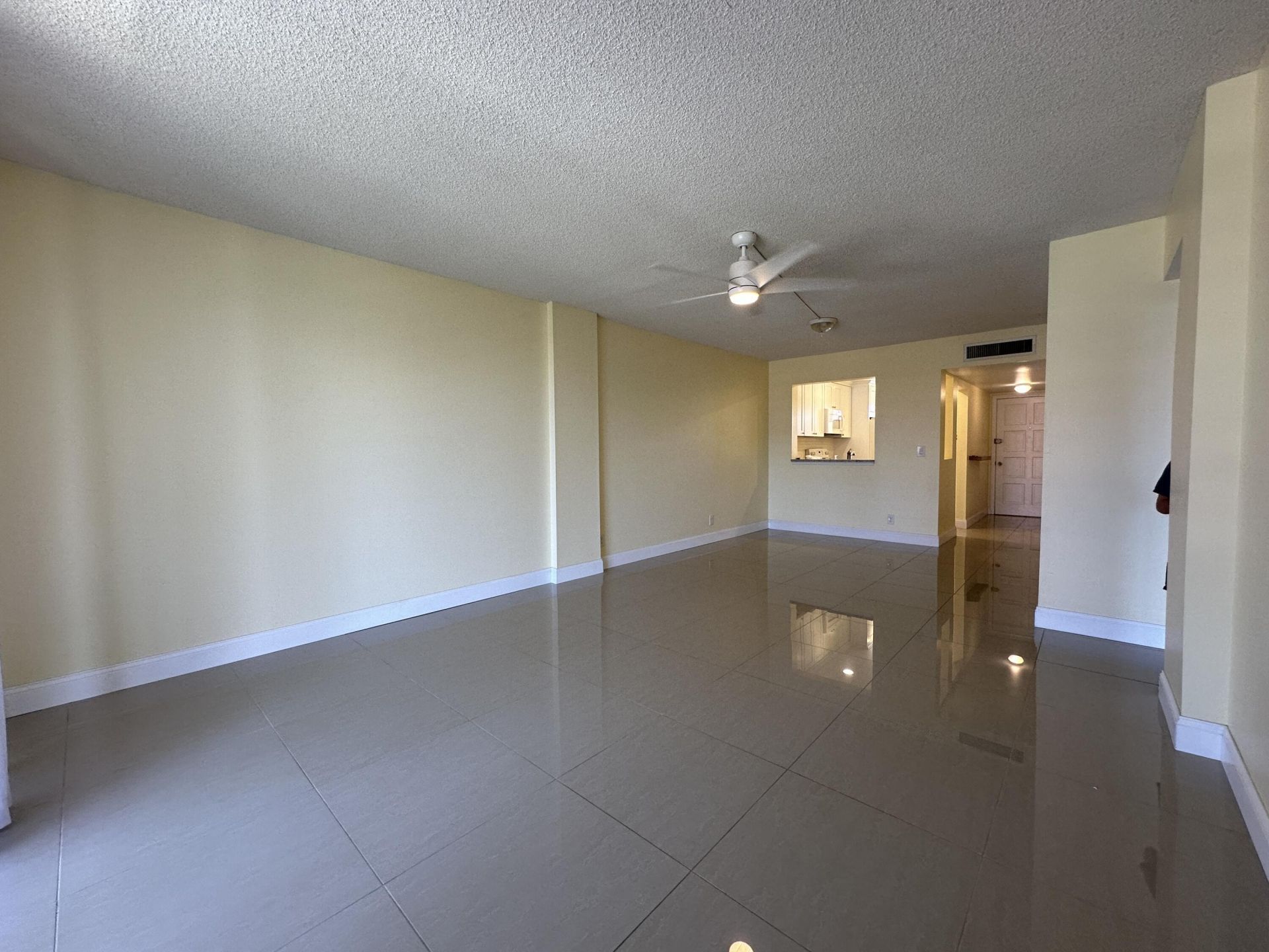 105 Paradise Harbour Boulevard, Unit 209, North Palm Beach, FL 33408 Photo